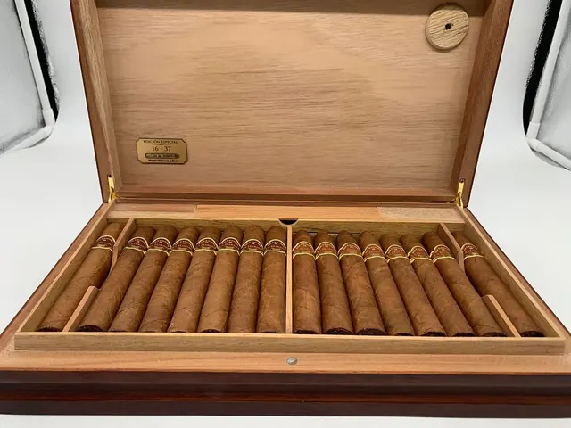 A Habanos humidor