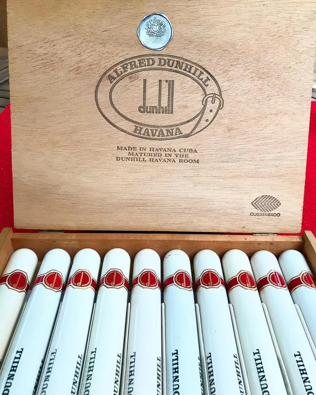 Dunhill Estupendos