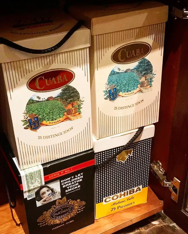 Habanos Millennium Jars and Partagás Serie P No. 1